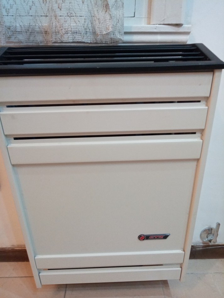 VENTA 2AMB A LA CALLE-EXCELENTE ESTADO Guemes-BROWN al 1500