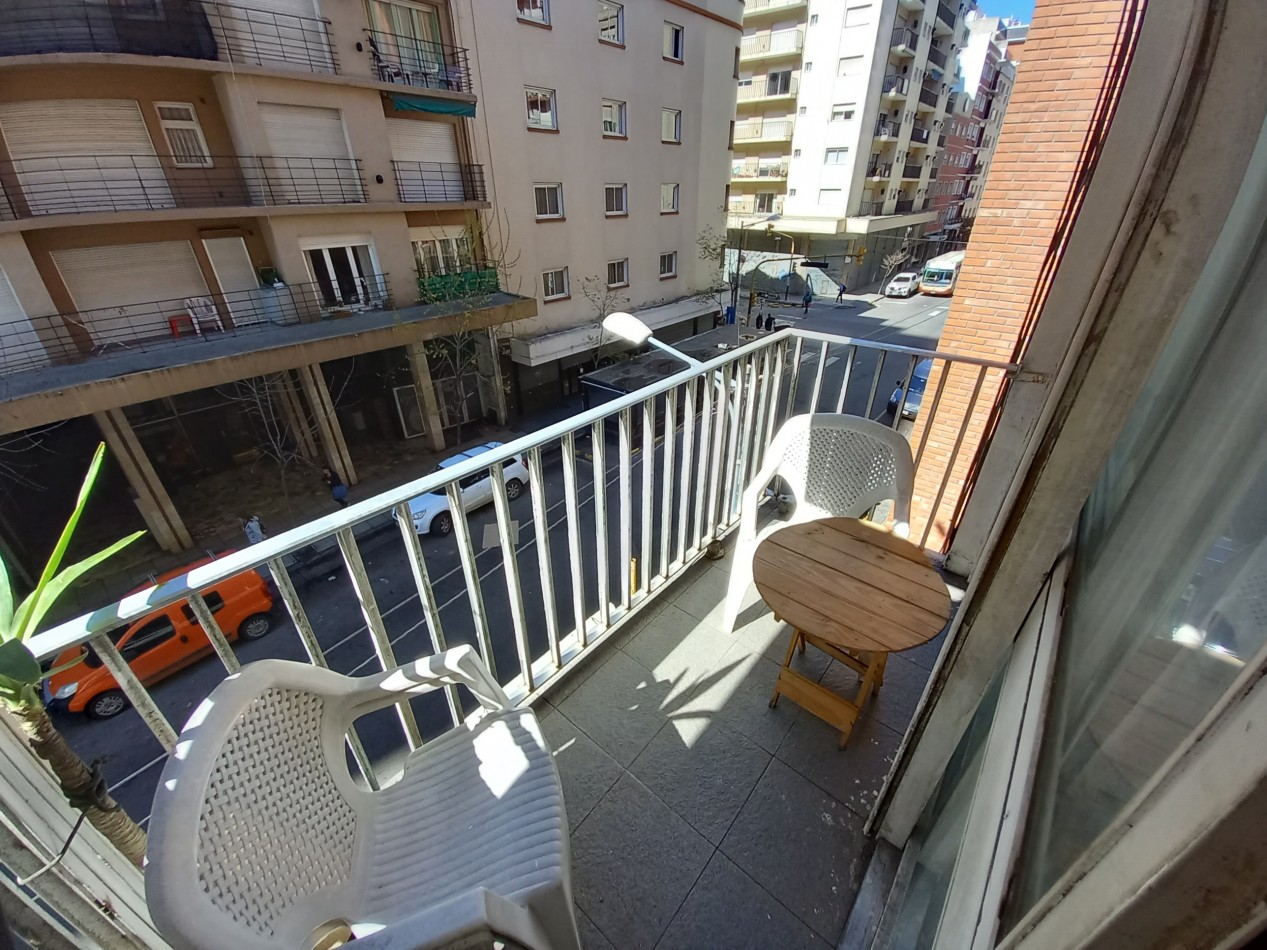 Venta 3AMB Frente Balcon Patio CENTRO 