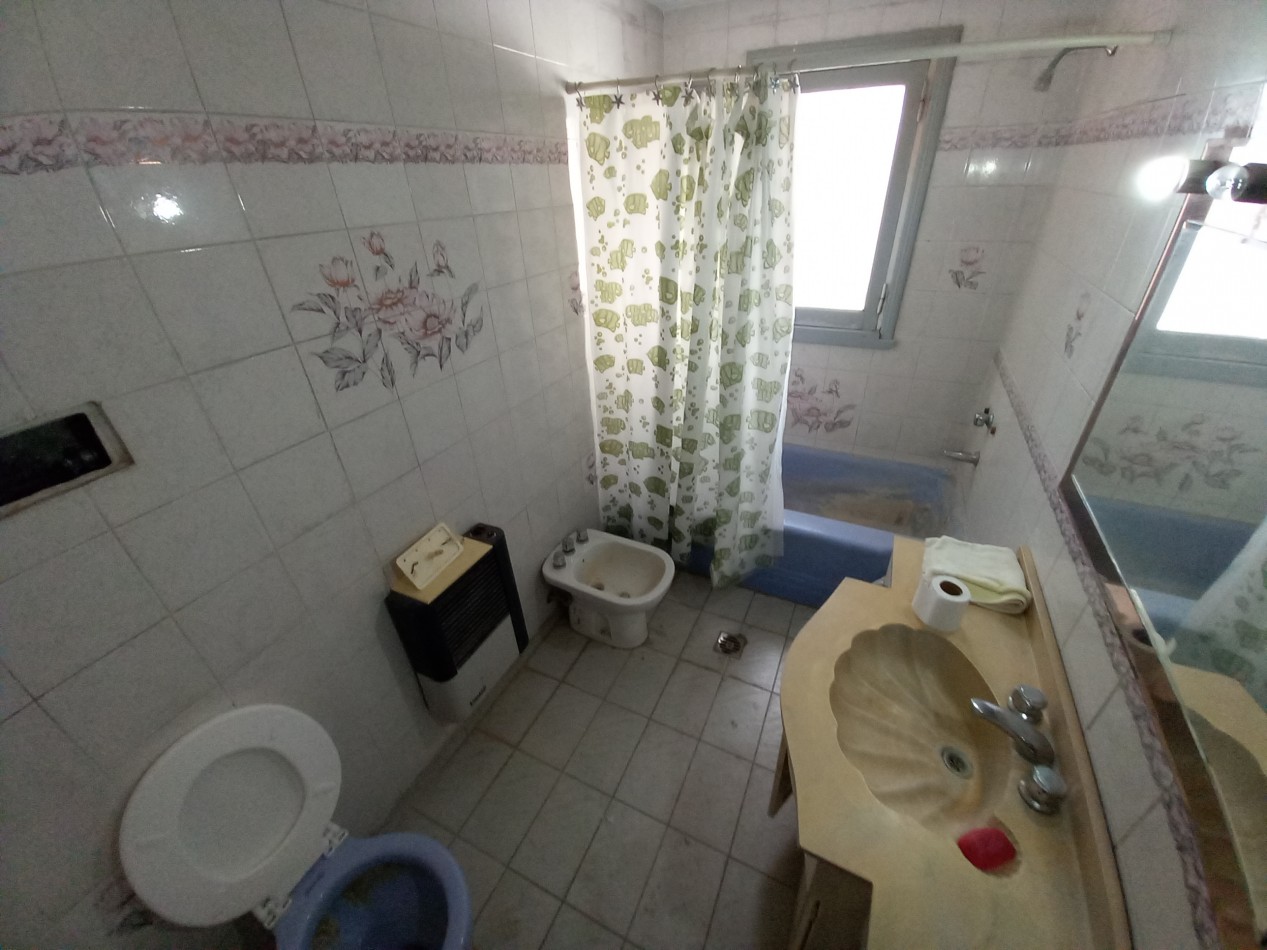 VENTA CHALET al FRENTE MAS CASA al FONDO-RETASADO