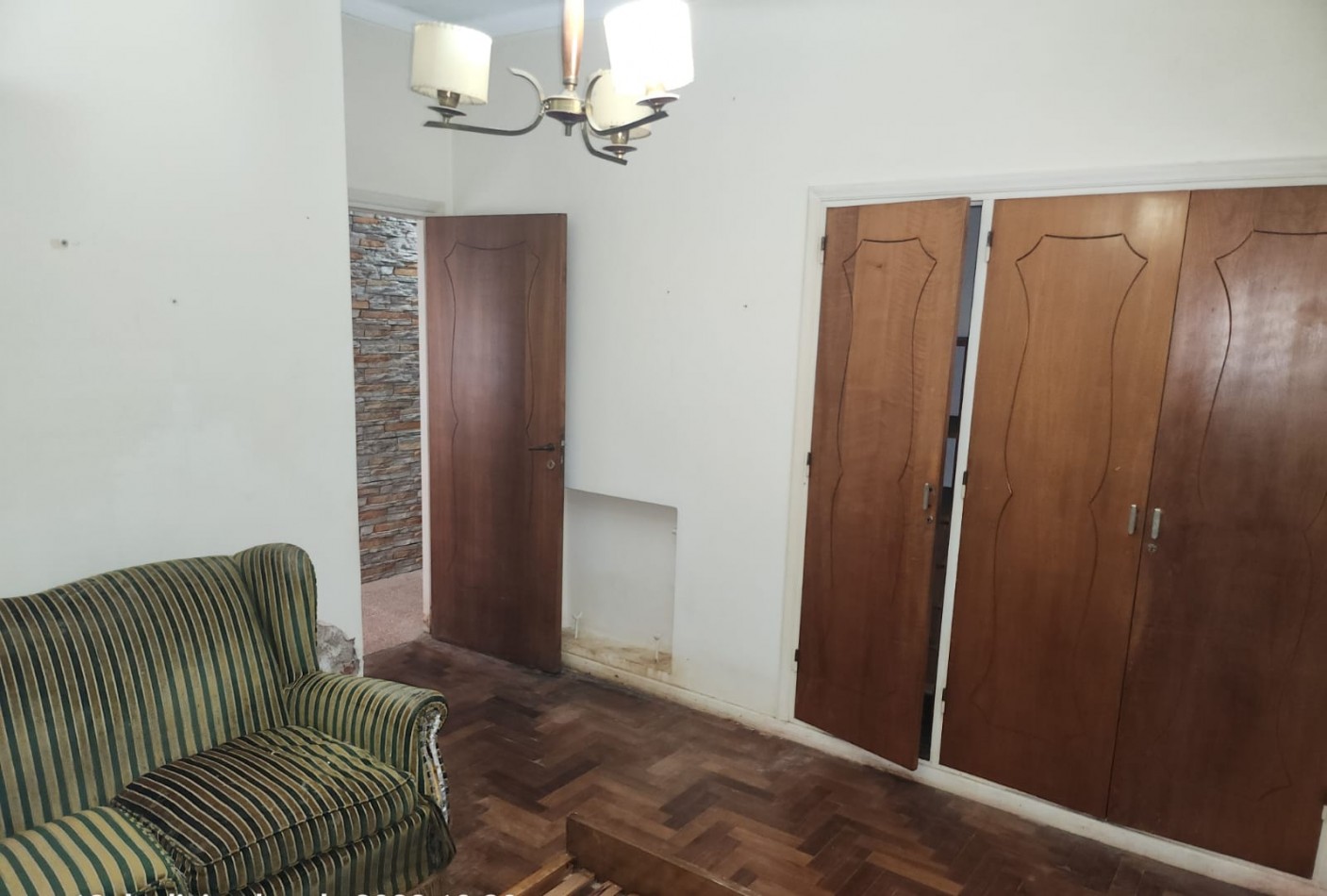 VENTA CHALET al FRENTE MAS CASA al FONDO-RETASADO