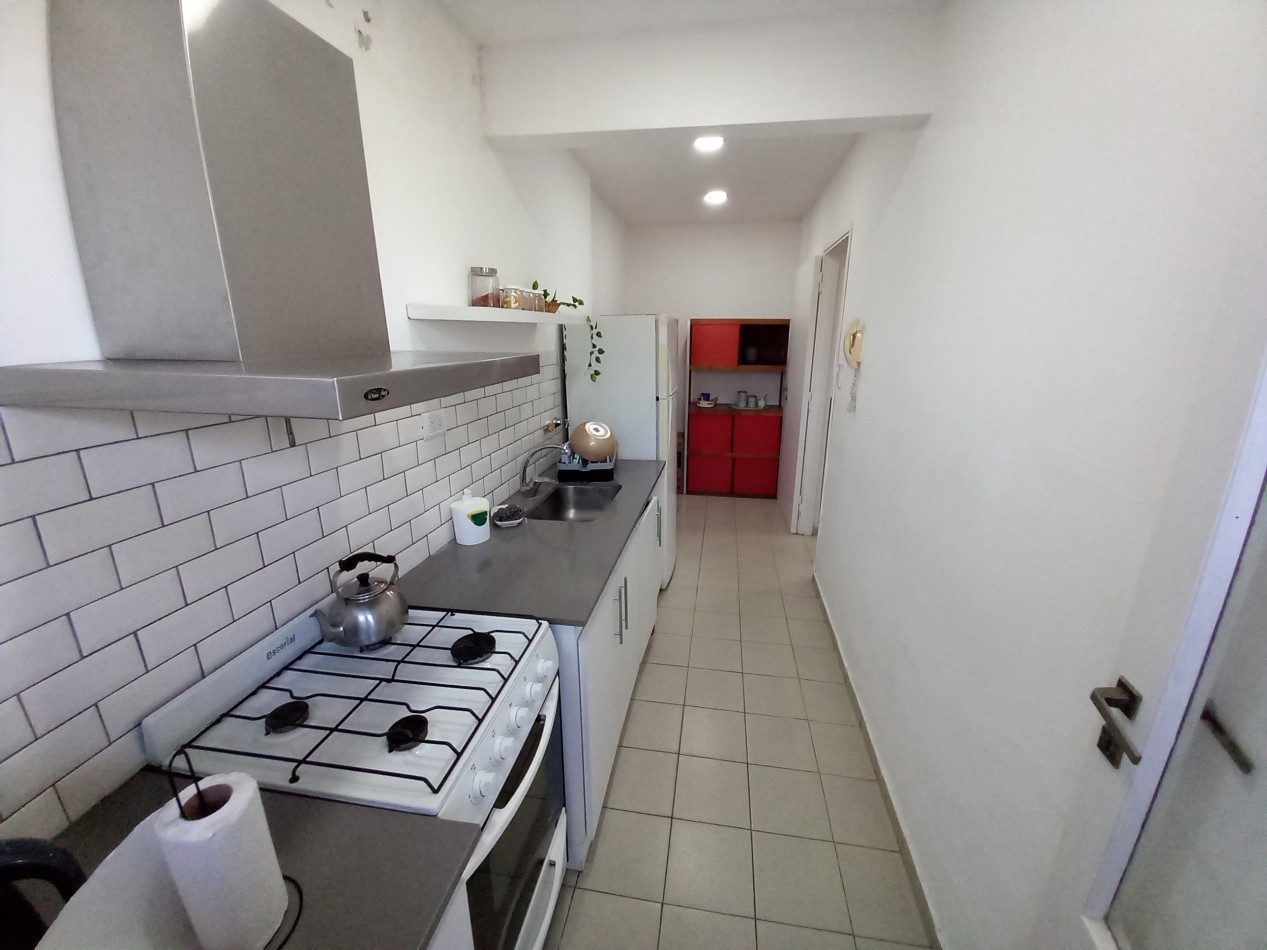 ALQUILER de MARZO a NOVIEMBRE (Por 9 Meses) 3AMB RECICLADO 3 PISO por ESCALERA TEJEDOR y ESTRADA