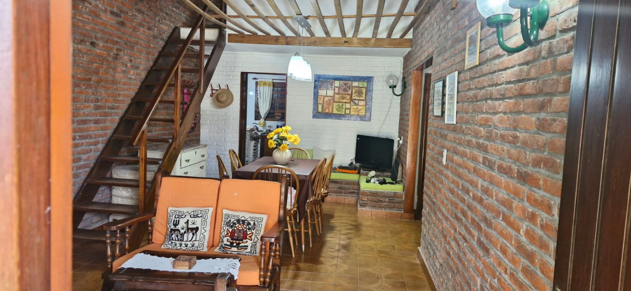 CASA 4AMB EXCELENTE ESTADO COCHERA Y PARQUE SANTA CLARA DEL MAR