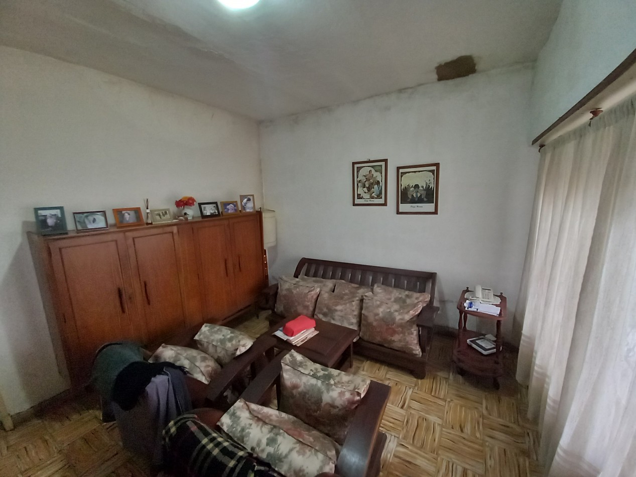 CASA 3AMB MAS DEPARTAMENTO 2 AMB LOTE PROPIO-NO APTO CREDITO-JUNCAL al 3000 