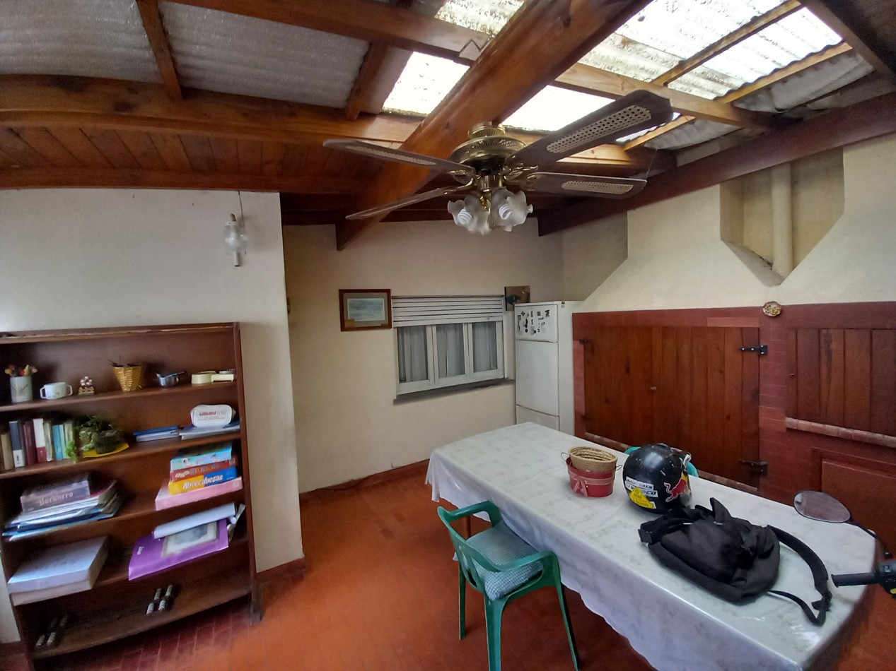 CASA 3AMB MAS DEPARTAMENTO 2 AMB LOTE PROPIO-NO APTO CREDITO-JUNCAL al 3000 
