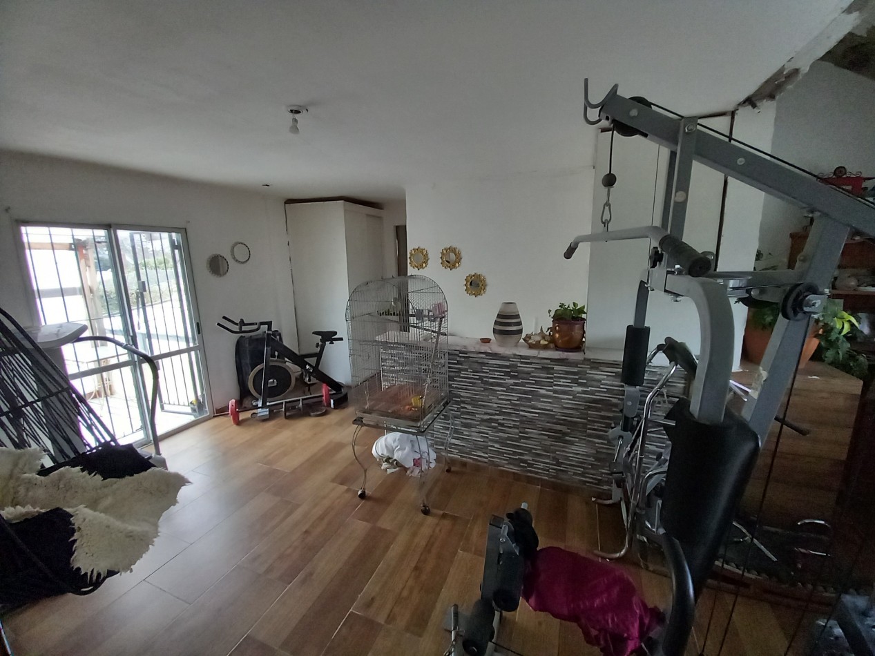 VENTA CASA 4AMB COCHERA DOBLE PARQUE Juan a. Peña al 6.600