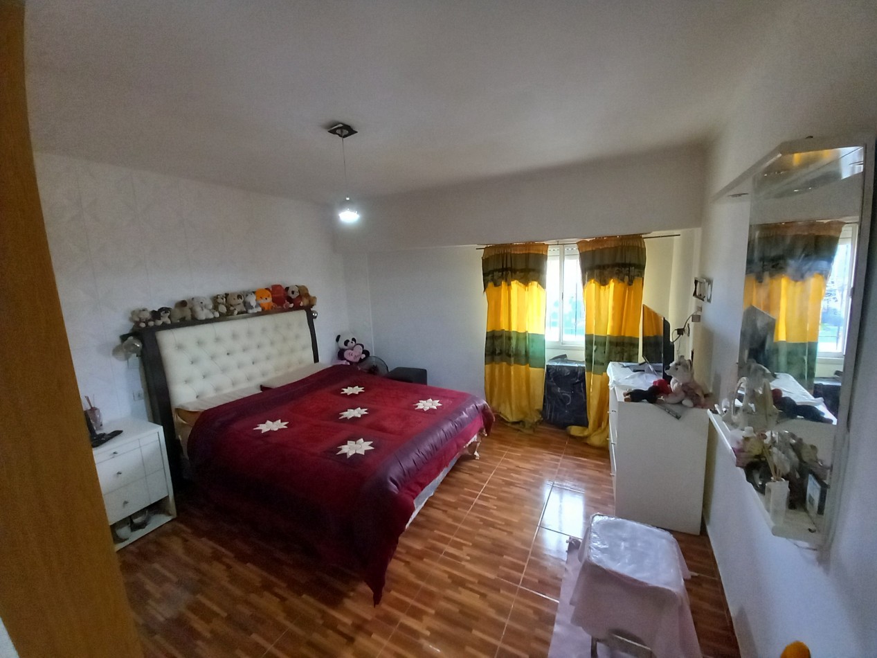 VENTA CASA 4AMB COCHERA DOBLE PARQUE Juan a. Peña al 6.600