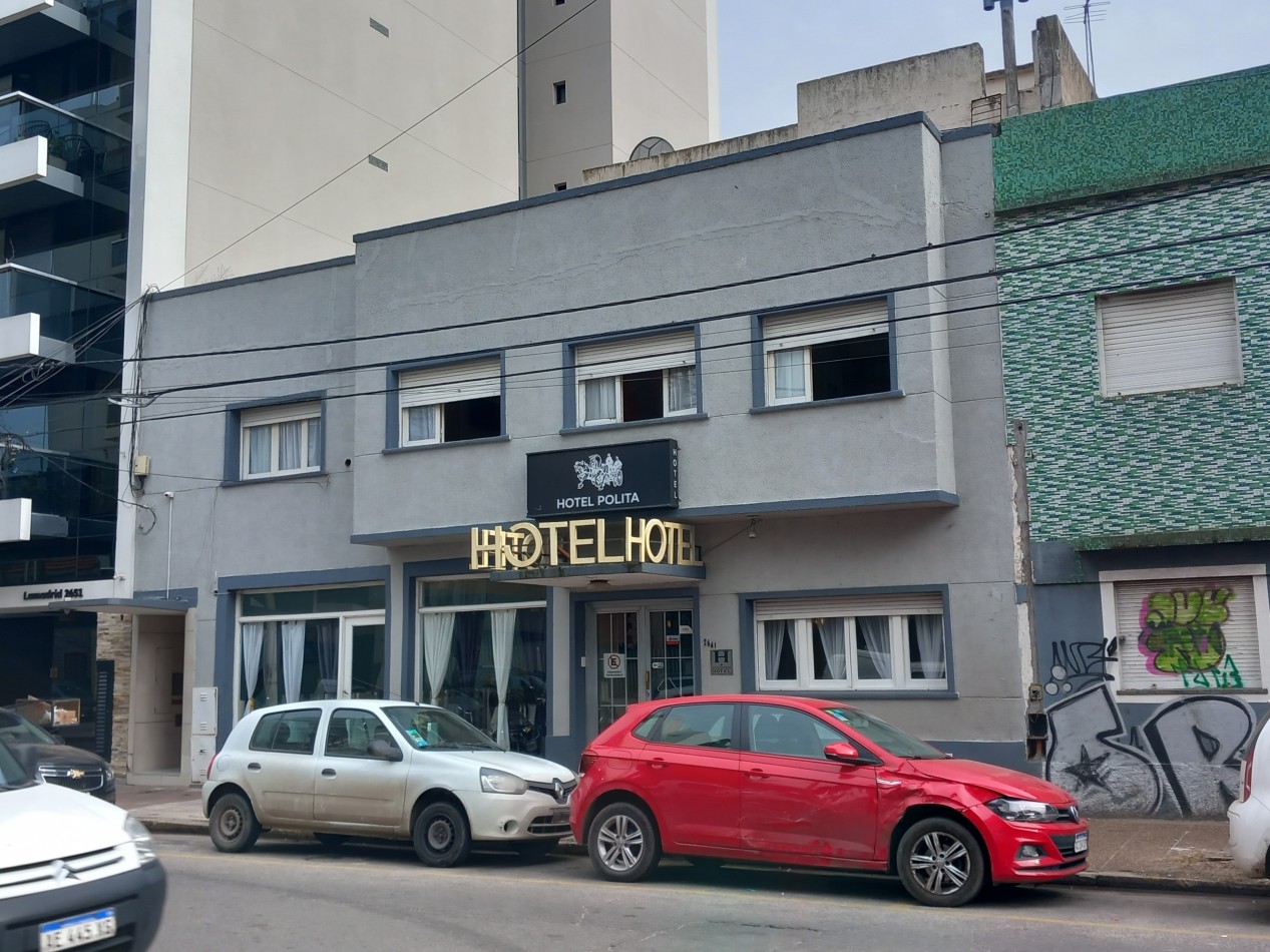 VENTA HOTEL en LAMADRID y ALBERTI