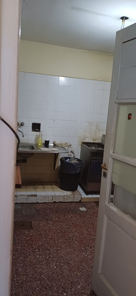 VENTA HOTEL en LAMADRID y ALBERTI