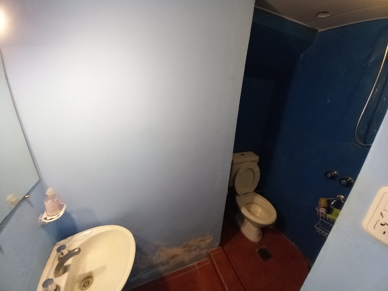 VENTA 2 CASAS en BLOCK-IDEAL para RELIZAR EDIFICIO-INVERSION-ESPAÑA y BOLIVAR