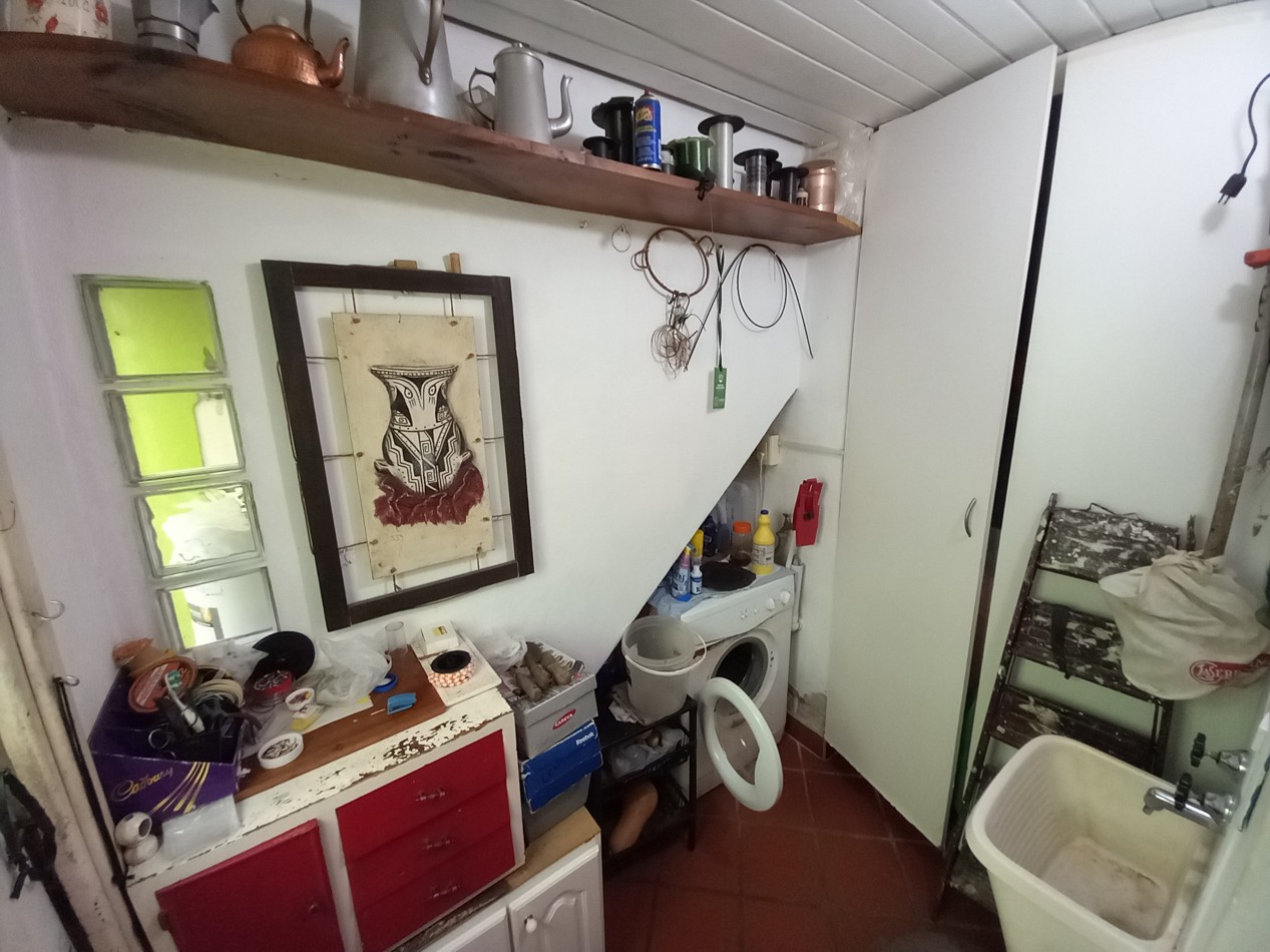 VENTA 2 CASAS en BLOCK-IDEAL para RELIZAR EDIFICIO-INVERSION-ESPAÑA y BOLIVAR