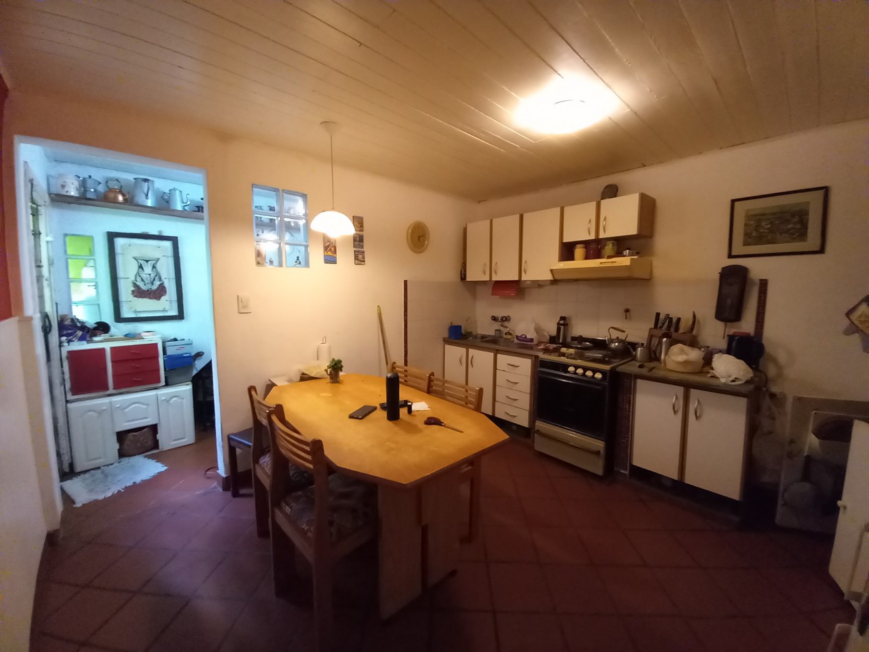 VENTA 2 CASAS en BLOCK-IDEAL para RELIZAR EDIFICIO-INVERSION-ESPAÑA y BOLIVAR