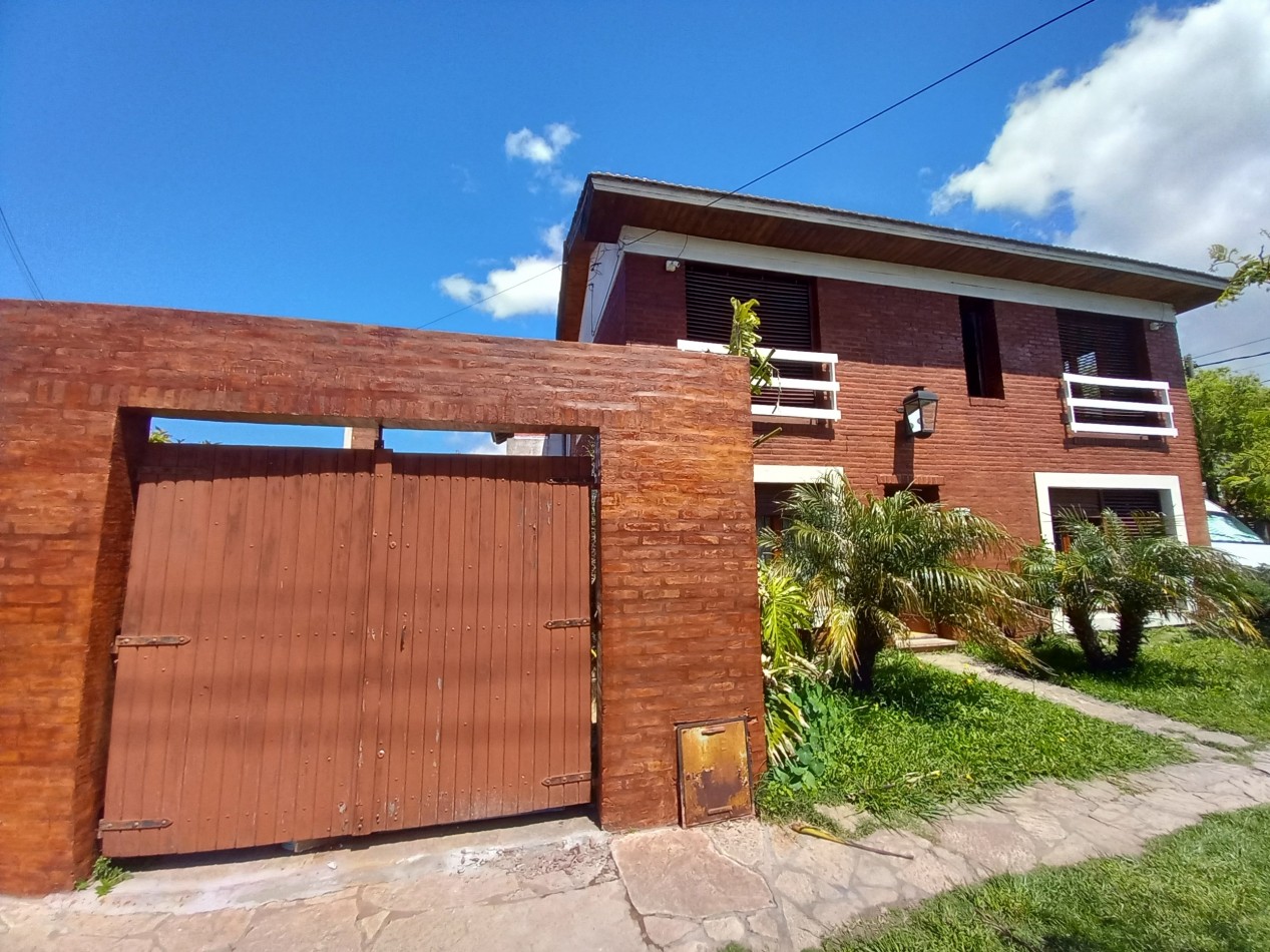 VENTA CHALET 5AMB PATIO COCHERA PARRILLA CONSTITUCION-RETASADO 