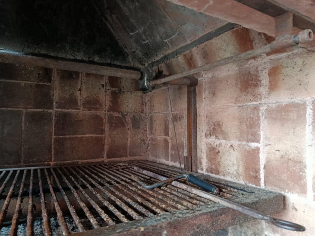 VENTA CHALET 5AMB PATIO COCHERA PARRILLA CONSTITUCION-RETASADO 