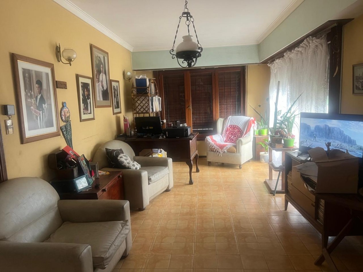 VENTA CHALET 5AMB PATIO COCHERA PARRILLA CONSTITUCION-RETASADO 