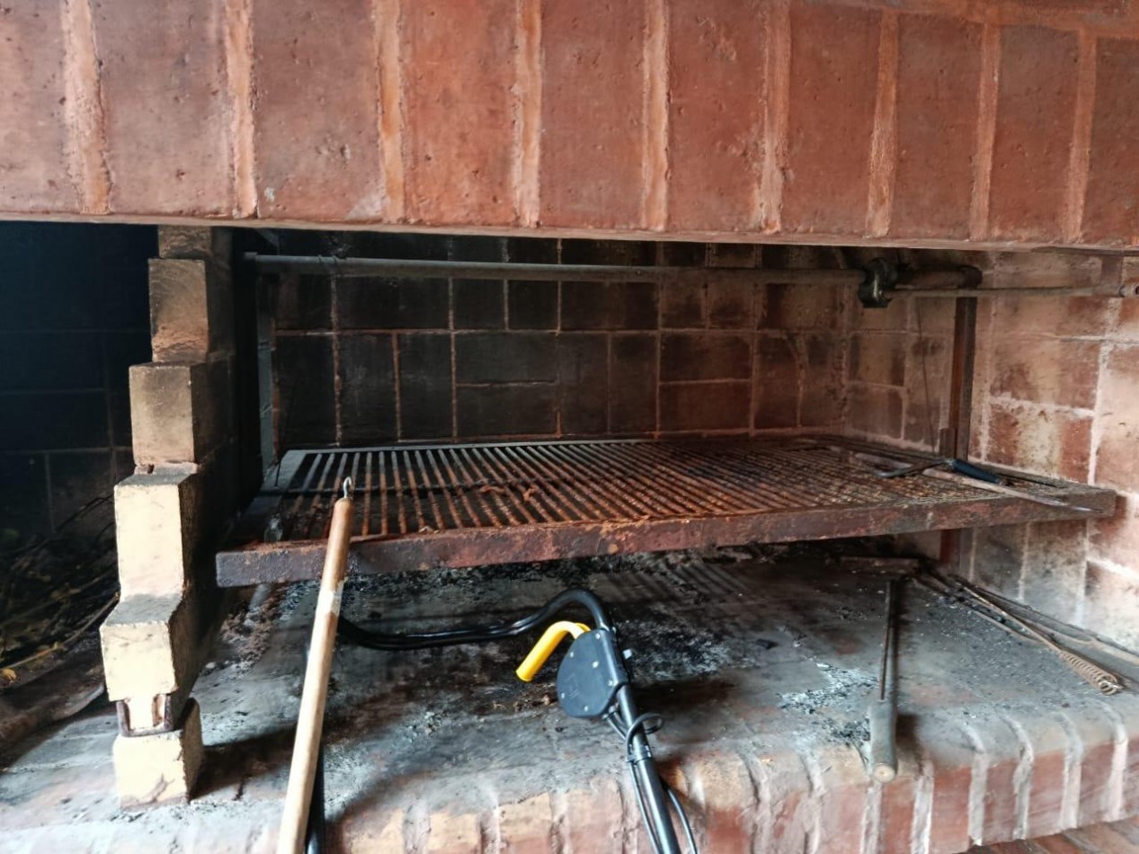 VENTA CHALET 5AMB PATIO COCHERA PARRILLA CONSTITUCION-RETASADO 