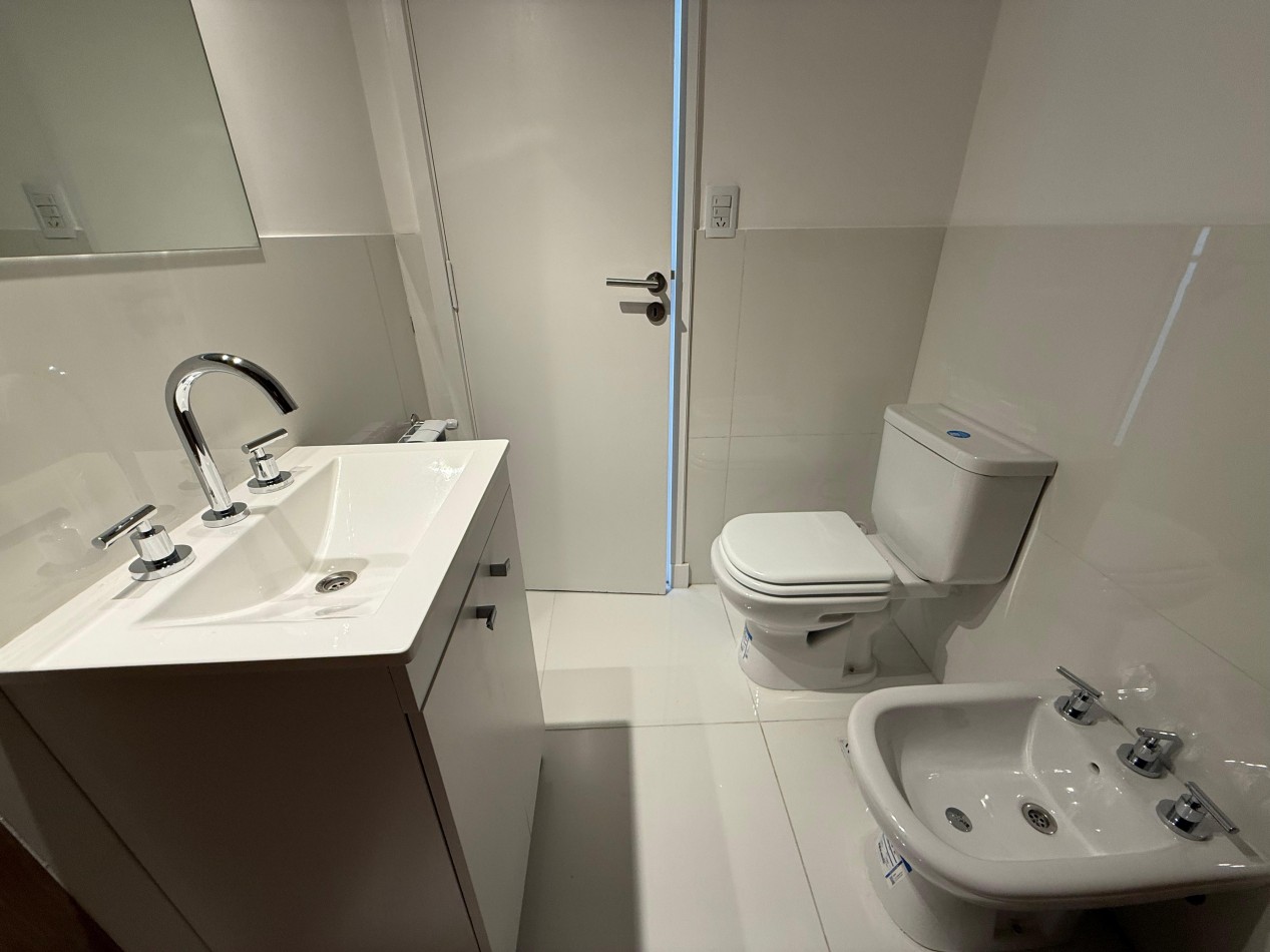 VENTA 2AMB RECICLADO CENTRO BALCON TODO A ESTRENAR 