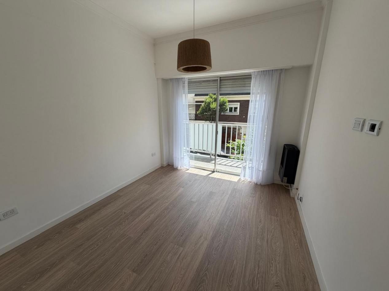 VENTA 3AMB RECICLADO CENTRO con DEPENDENCIA 