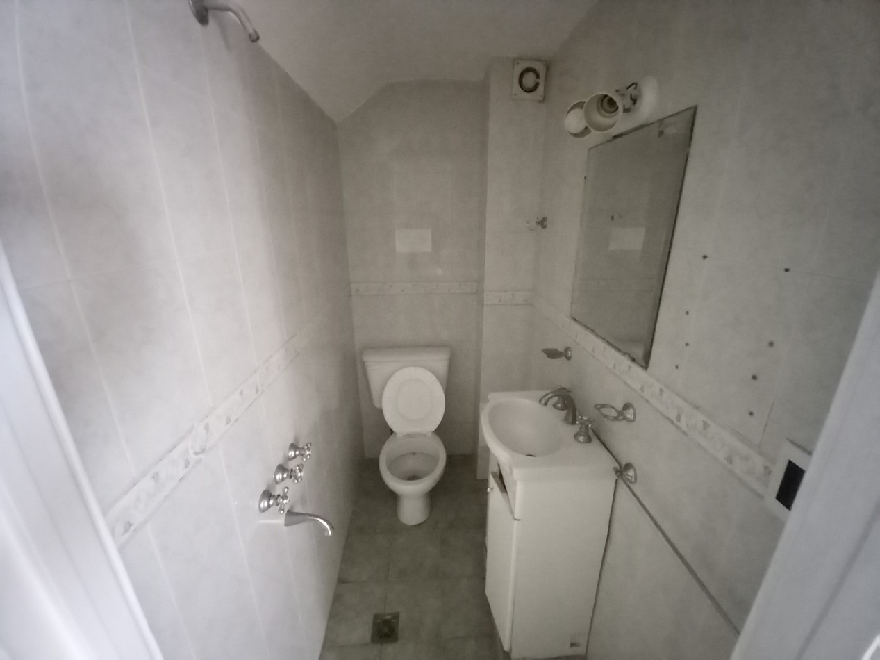 ALQUILER OFICINA solo USO PROFESIONAL CASA 6AMB 3 BAÑOS COCHERA 