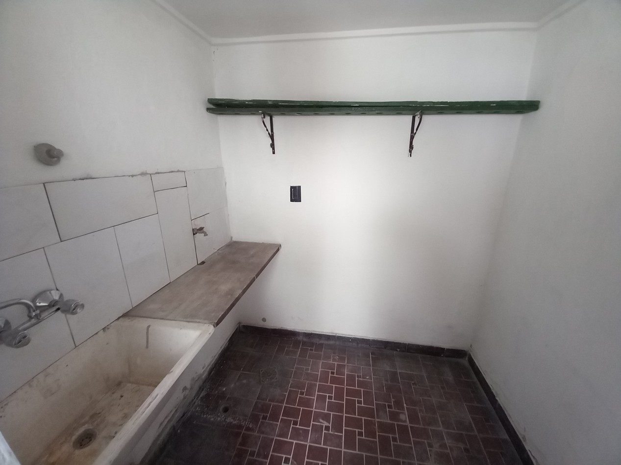ALQUILER OFICINA solo USO PROFESIONAL CASA 6AMB 3 BAÑOS COCHERA 
