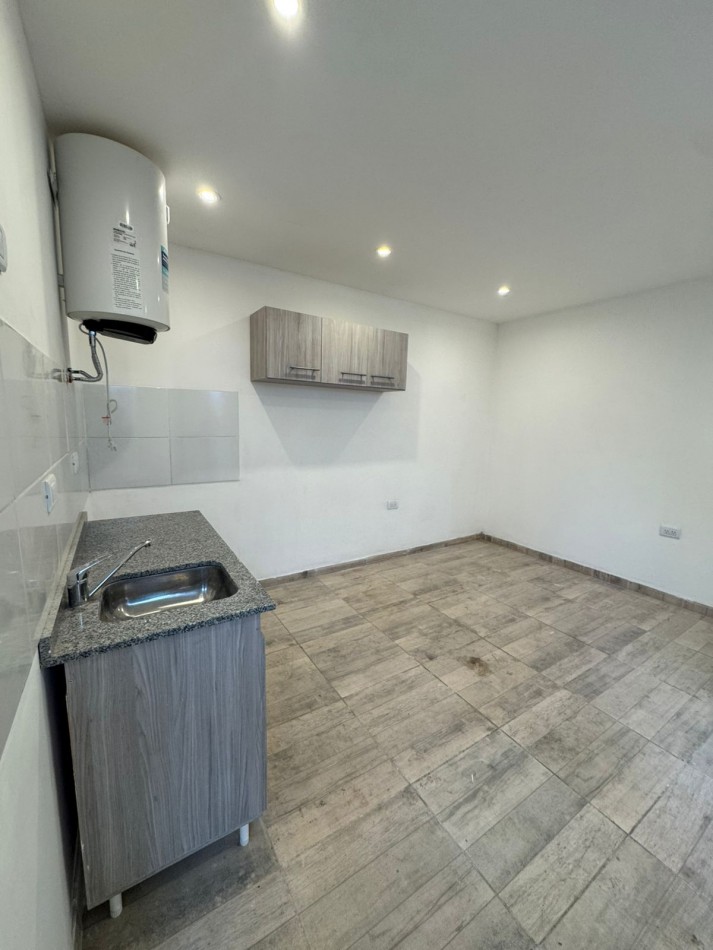 VENTA PH 1AMB ELEVTRICO RECICLADO PATIO SIN EXPENSAS 