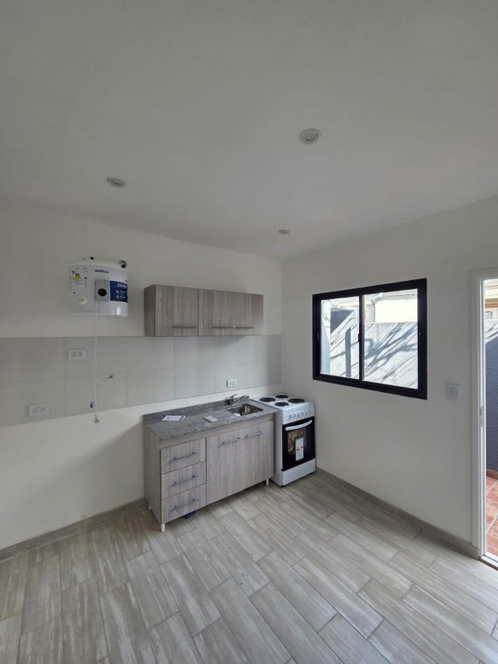 VENTA PH 1AMB ELEVTRICO RECICLADO PATIO SIN EXPENSAS 