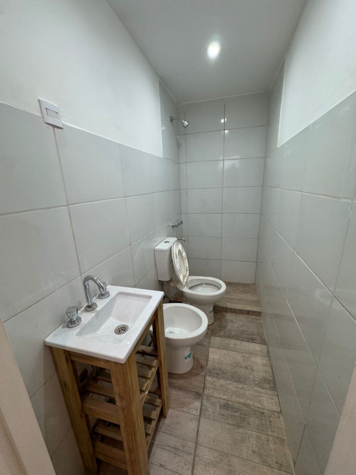 VENTA PH 1AMB ELEVTRICO RECICLADO PATIO SIN EXPENSAS 