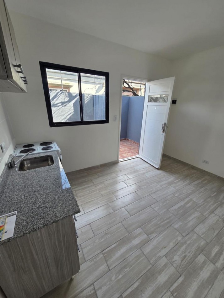 VENTA PH 1AMB ELEVTRICO RECICLADO PATIO SIN EXPENSAS 