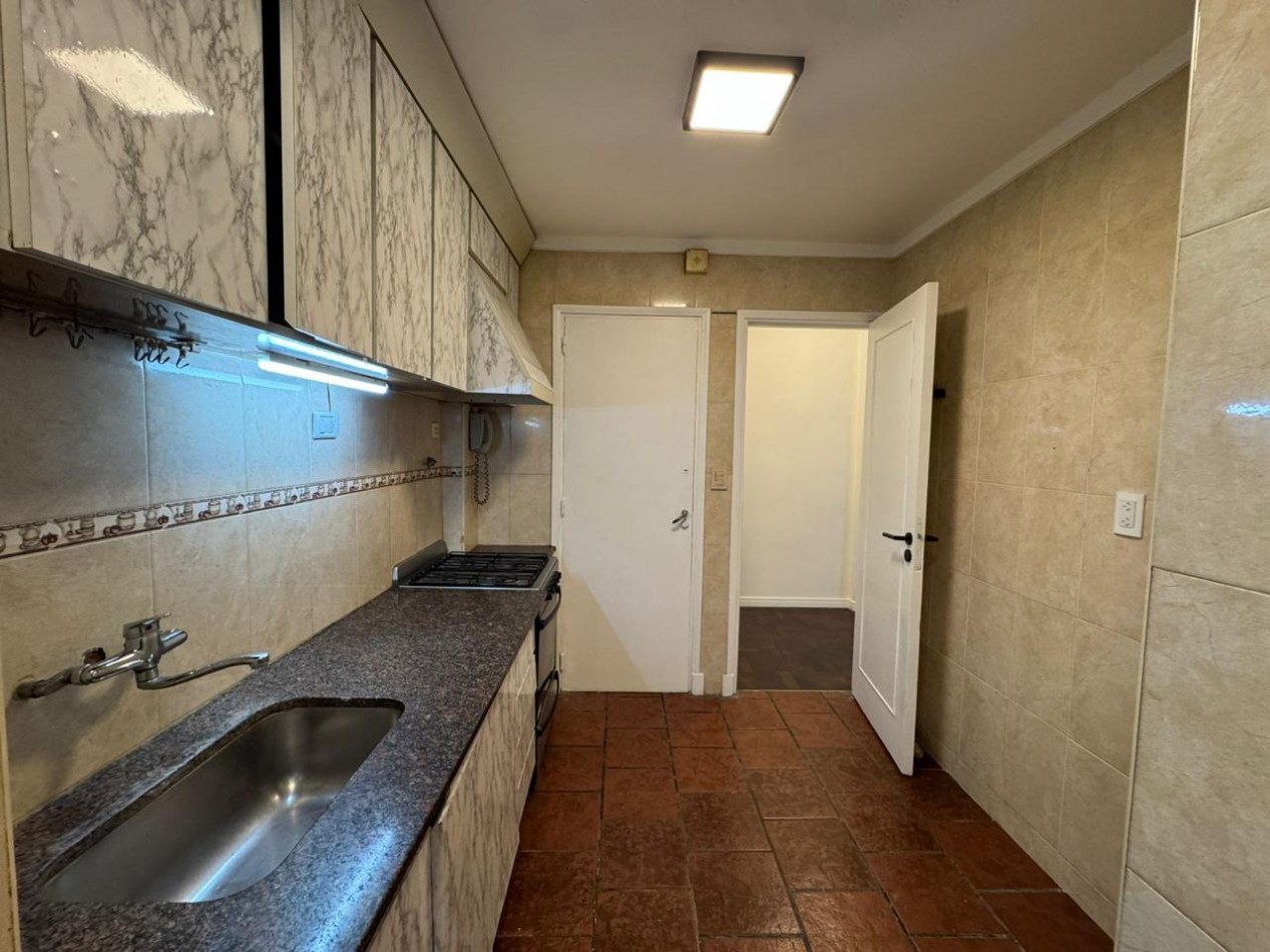 Venta 3AMB con DEPENDENCIA CENTRO 