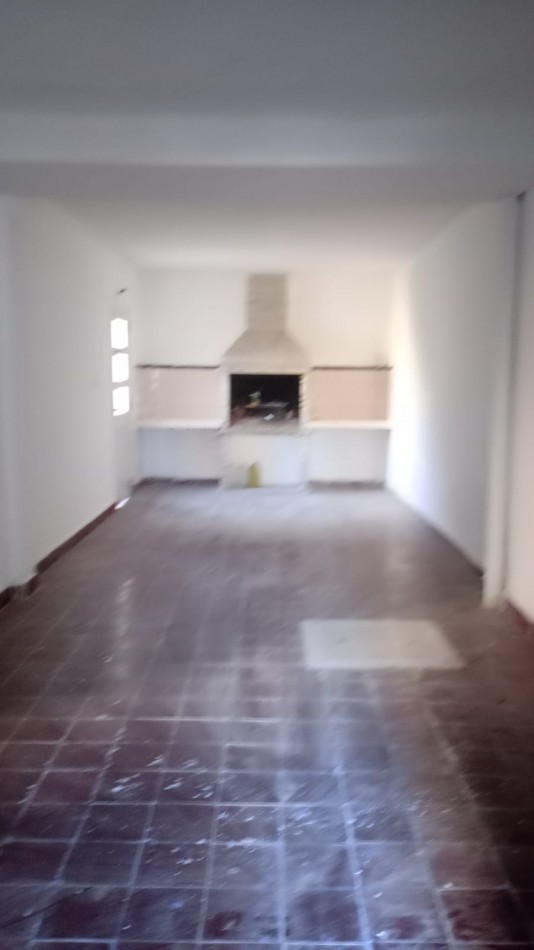 VENTA EN BLOCK 2 CASAS 1 Casa Al Frente y otra al Fondo Moreno 9100