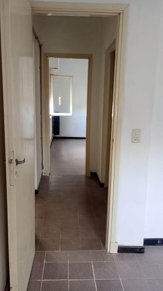 VENTA EN BLOCK 2 CASAS 1 Casa Al Frente y otra al Fondo Moreno 9100