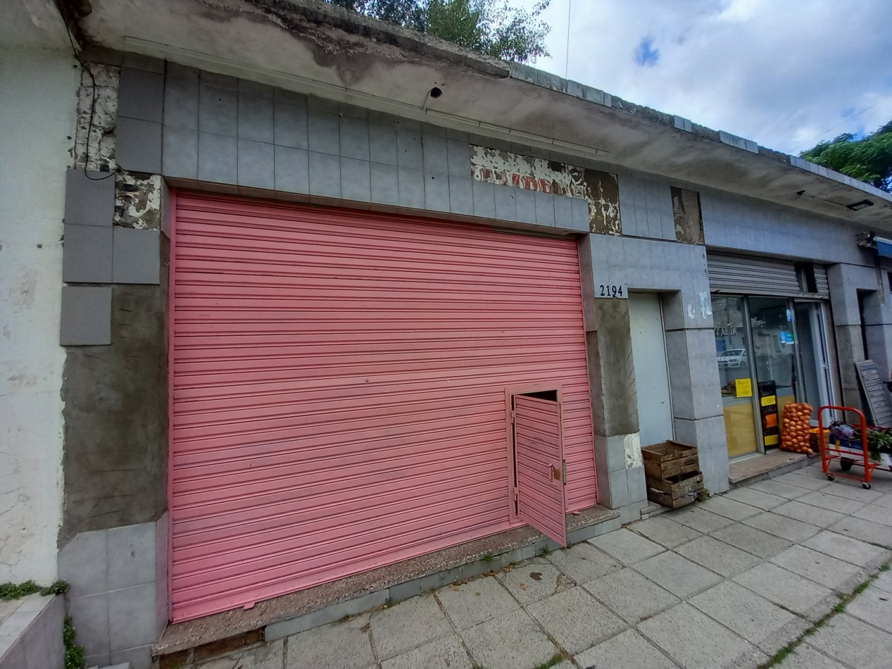 ALQUILER LOCAL CHICO TALCAHUANO y PUAN