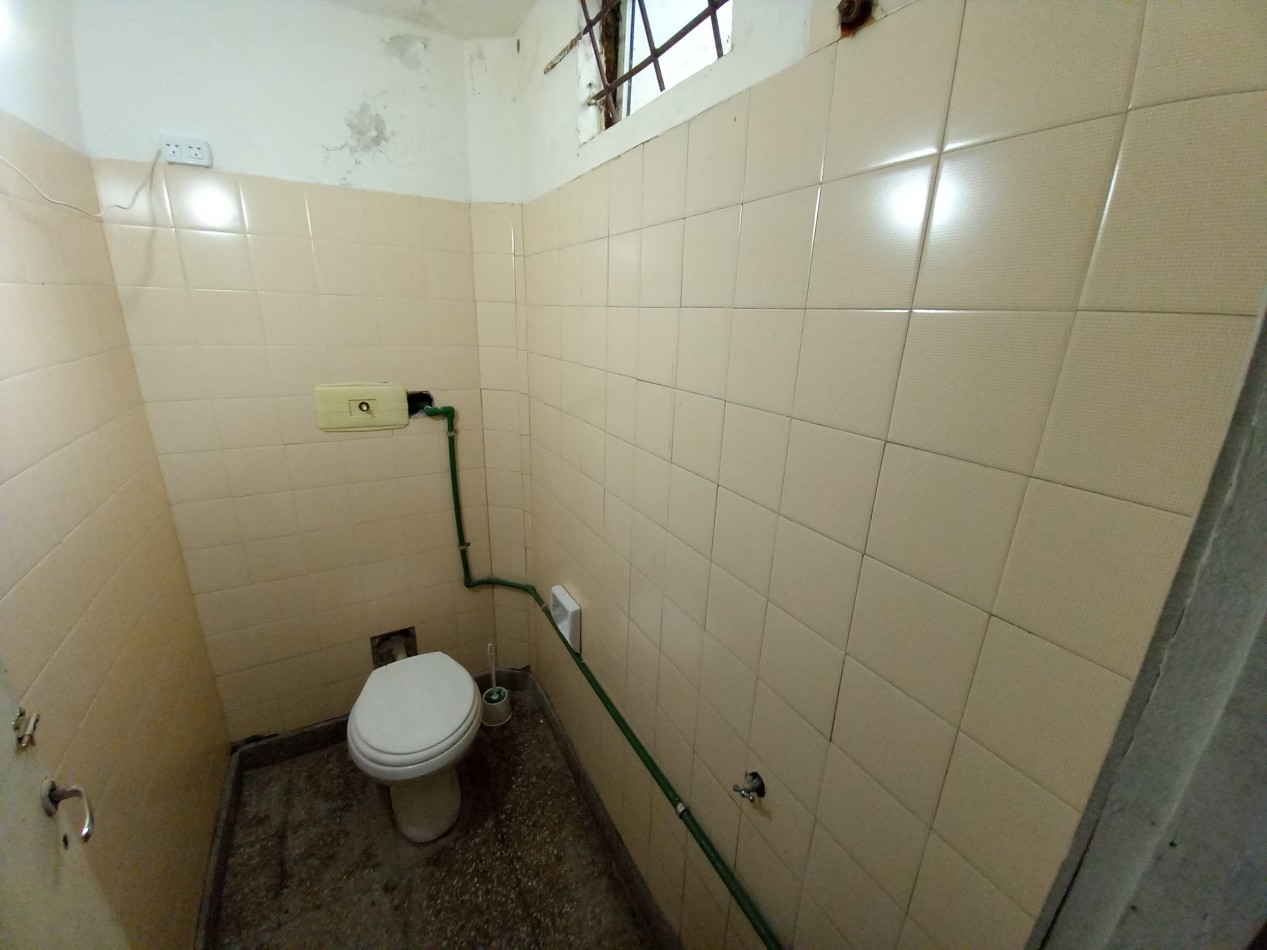 ALQUILER LOCAL CHICO TALCAHUANO y PUAN