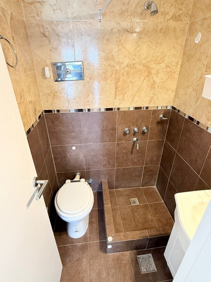 VENTA 3AMB con DEPENDENCIA CENTRO BALCON 