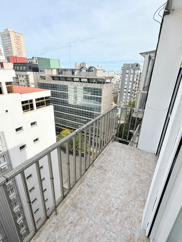 VENTA 3AMB con DEPENDENCIA CENTRO BALCON 