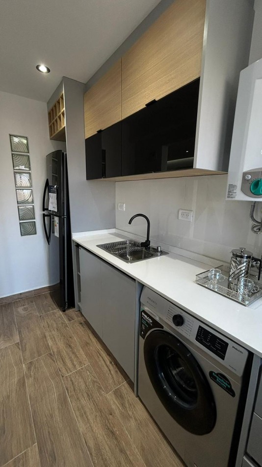 VENTA 2AMB RECICLADO con DEPENDENCIA VISTA AL MAR 