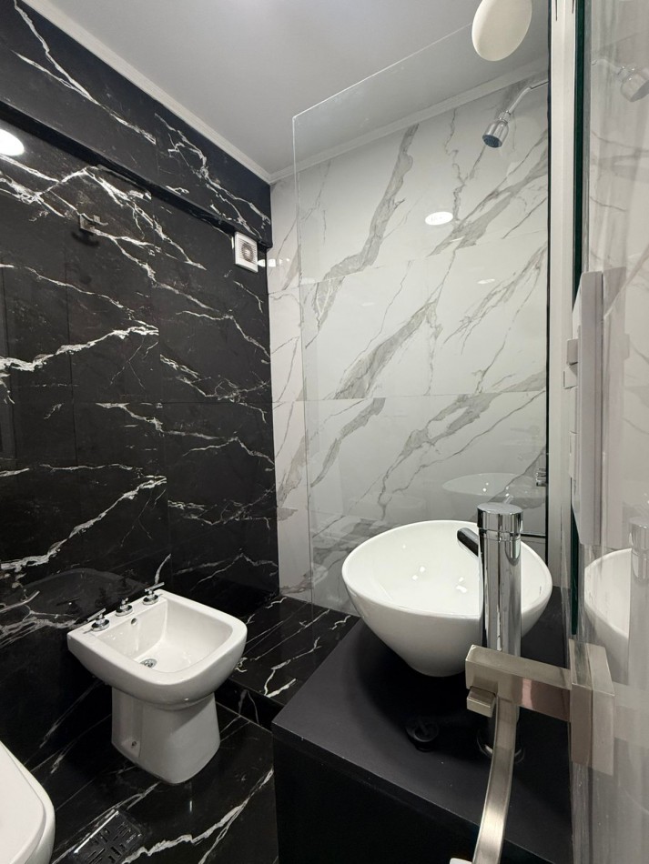 VENTA 3AMB RECICLADO en LA PERLA 2 BAÑOS 