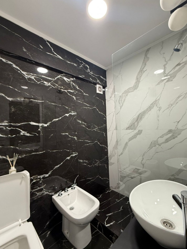 VENTA 3AMB RECICLADO en LA PERLA 2 BAÑOS 