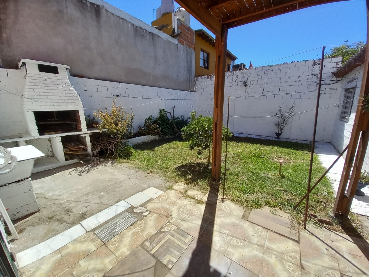 VENTA CASA 4AMB COCHERA DOBLE PARQUE Juan a. Peña al 6.600
