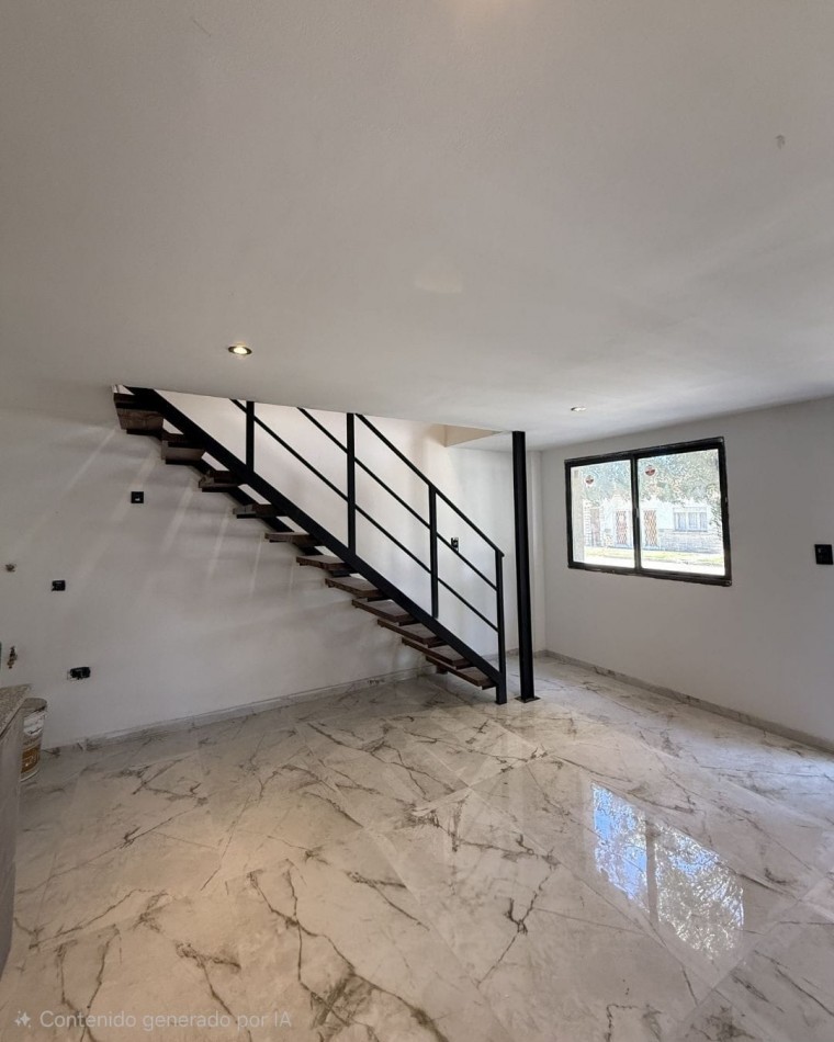 VENTA DUPLEX 2AMB RECICLADO FRENTE 