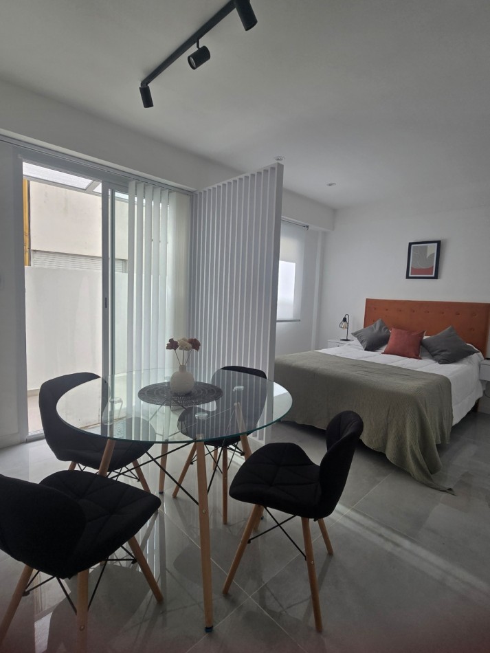 VENTA 1AMB RECICLADO CENTRO BALCON y PARRILLA 