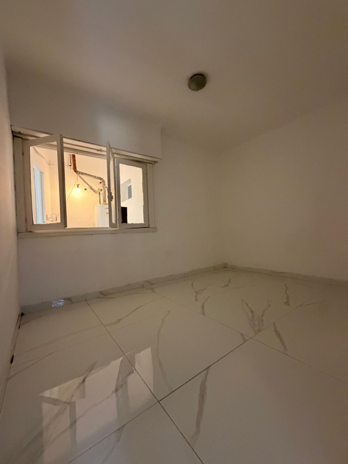 VENTA CHALET LOTE PROPIO AYOLAS al 4500