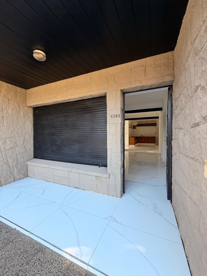 VENTA CHALET LOTE PROPIO AYOLAS al 4500