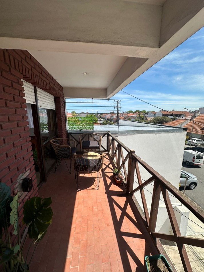 VENTA 2AMB EXCELENTE FRENTE 2 BALCONES