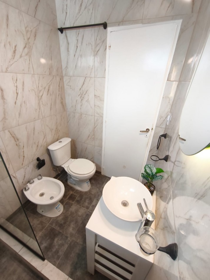 VENTA 3AMB CON DEPENDENCIA CENTRO EXCELENTE ESTADO 