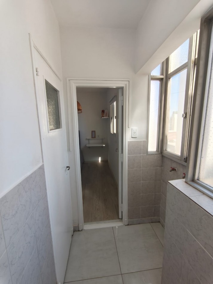 VENTA 3AMB CON DEPENDENCIA CENTRO EXCELENTE ESTADO 