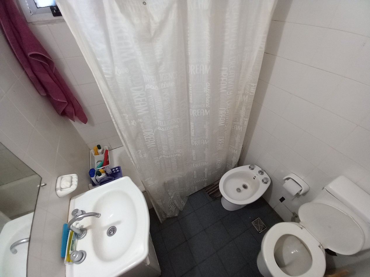 VENTA CASA en PH 3AMB PATIO ESPACIO para AUTO 