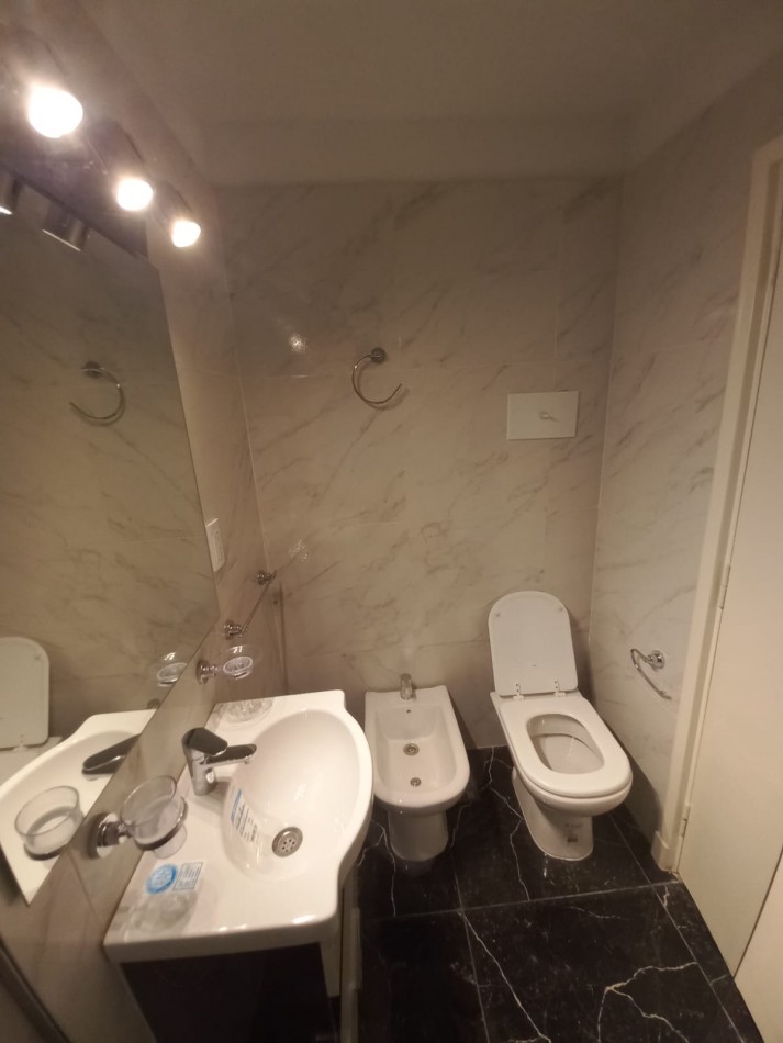 VENTA 1AMB RECICLADO CENTRO ARTEFACTO Y MUEBLES A ESTRENAR 