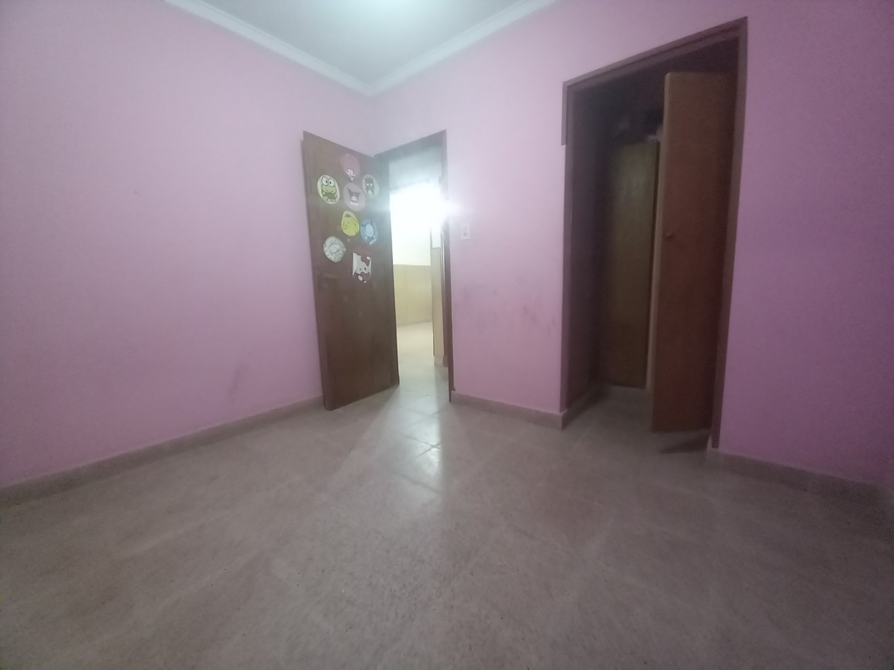 VENTA CASA 3AMB con GALPON PARQUE en LOTE PROPIO 