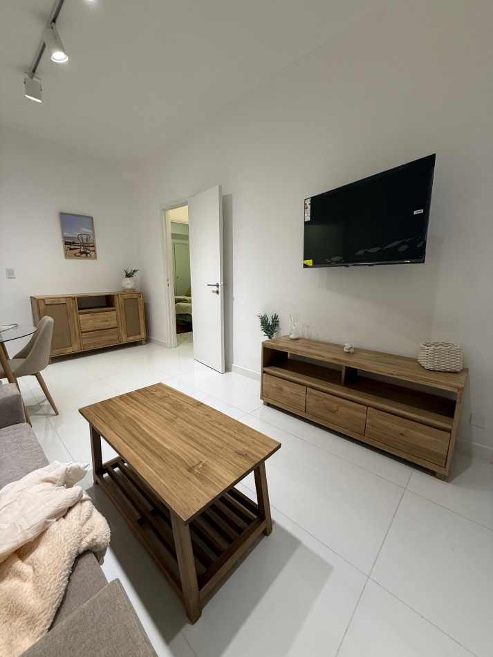 VENTA 3AMB PLANTA BAJA 2 PATIOS CENTRO 