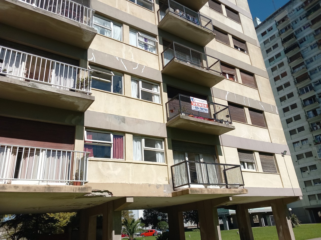 DEPARTAMENTO 3AMB FRENTE BALCON EXCELENTE ESTADO ORIGINAL 